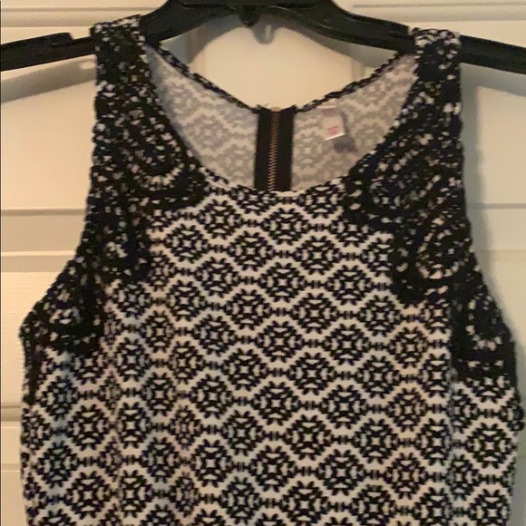 Dress - Picture 3 of 5